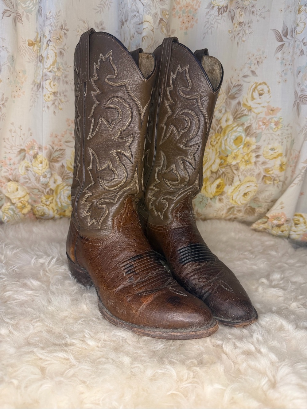 Vintage J. Chisholm Ostrich Leather Cowboy Boots Women’s 10B USA Western